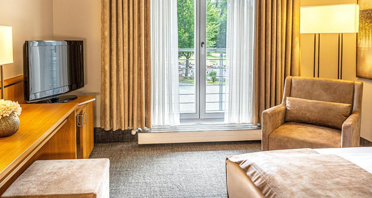 Victor'S Residenz-Hotel Teistungenburg Экстерьер фото
